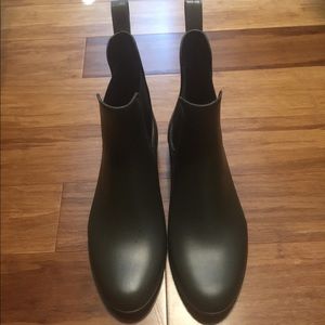 Brand New- A New Day Ankle booties Matte Green